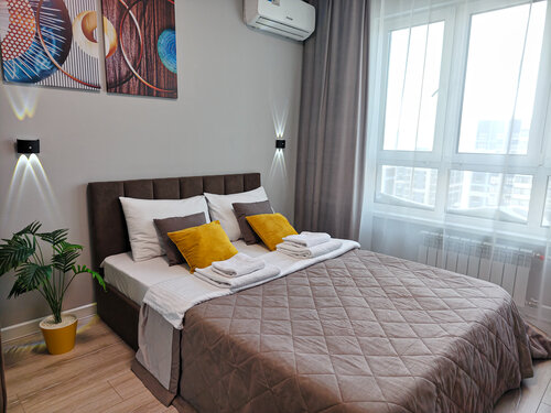 Апартаменты Однокомнатная квартира Сибирь House с балконом рядом с ГЦС Кузбасс, Детская Многопрофильная больница, Роддом, Университет (Ленинградский 55к1) в Кемерове