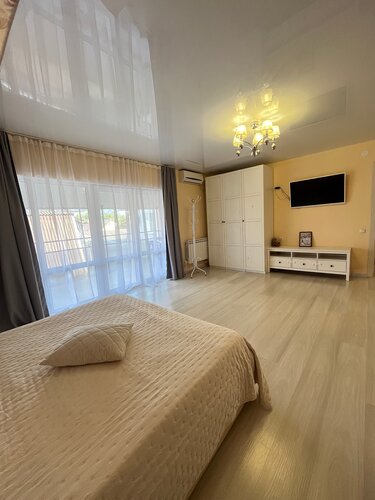 Апартаменты Апартаменты " У Александры" в Ейске