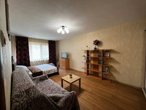 отель Квартира на сутки  Декабристов 3В