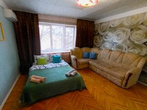 отель ул.Коммунстическая, д.38(однокомнатная)