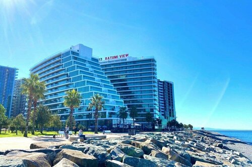 Апартаменты Стильные апартаменты на берегу моря, Batumi View в Батуми