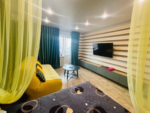 Апартаменты Революционная 3а в Тольятти