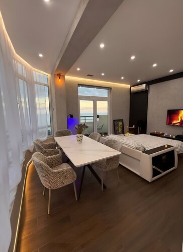 Квартира Дизайнерская квартира с потрясающем видом на море и горы в Ялте в Ялте