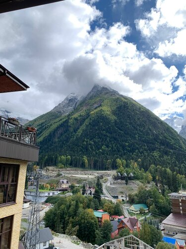 Апартаменты Апартаменты в ЖК ВЕРШИНА в самом сердце ДОМБАЯ  в Домбае