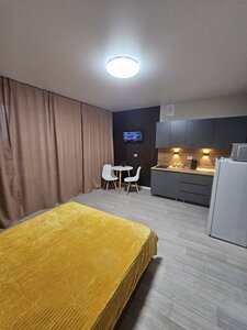 отель Уютная студия в Новом побережье 