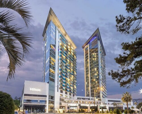 Апартаменты Двухкомнатные апартаменты на берегу моря, Bellevue Residence в Батуми