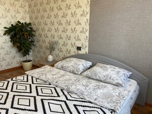 Апартаменты проспект 60 лет СССР, 10