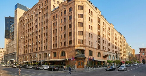 Апартаменты Амирян 4/4 в Ереване