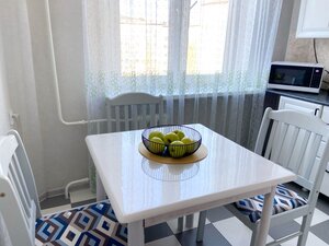 Апартаменты проспект 60 лет СССР, 10