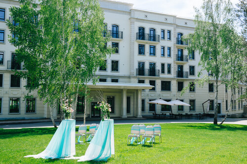 Гостиница Ramada Hotel & Suites by Wyndham Novosibirsk в Садовом