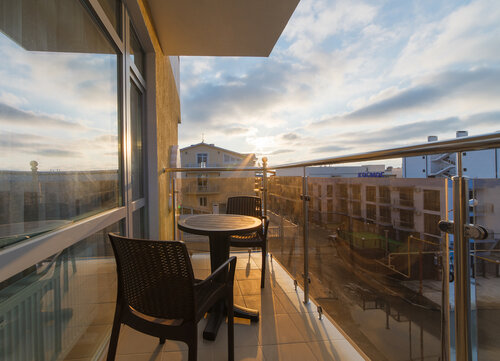 Гостиница Leonsia Family Hotel в Витязево