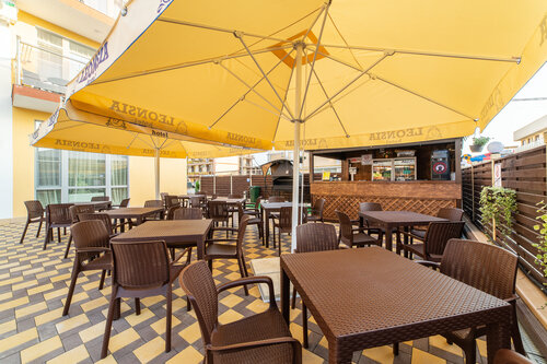 Гостиница Leonsia Family Hotel в Витязево