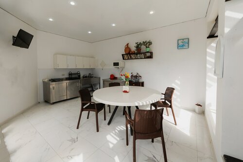 Гостиница Guest House Sunrise Pitsunda в Пицунде