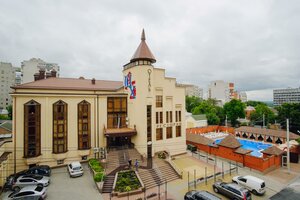 Гостиница Шери Холл