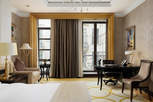 Гостиница The St. Regis Москва Никольская в России