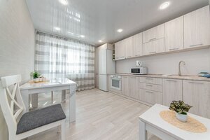 Апартаменты В эпицентре жизни Зашекснинского района: просторная и уютная квартира