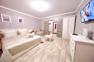 Апартаменты Премиум в центре - Бесконтактный заезд - Четыре Сезона (Business)