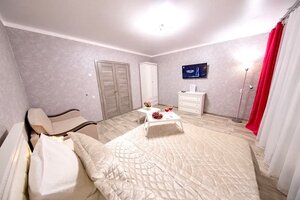 Апартаменты Премиум в центре - Бесконтактный заезд - Четыре Сезона (Business)