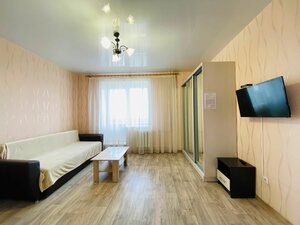 Апартаменты Мичуринская 142 (14 этаж)