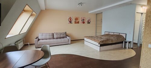 Апартаменты Большая квартира-студия  54м2 в центре города, есть выход на крышу и бесплатная парковка. в Твери