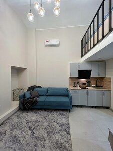  Двухуровневая студия на Большой Почтовой улице