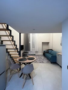  Двухуровневая студия на Большой Почтовой улице