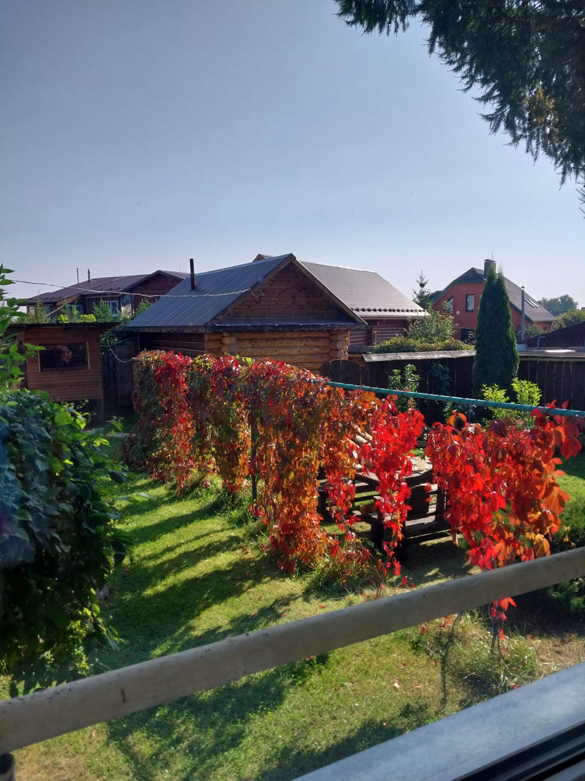 Семейный номер с видом на сад