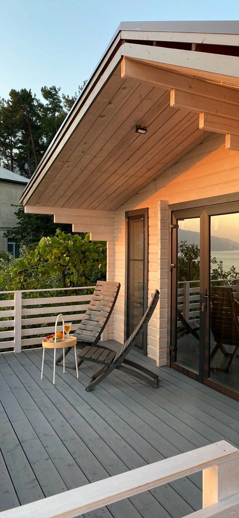 Трехместный номер с видом на море