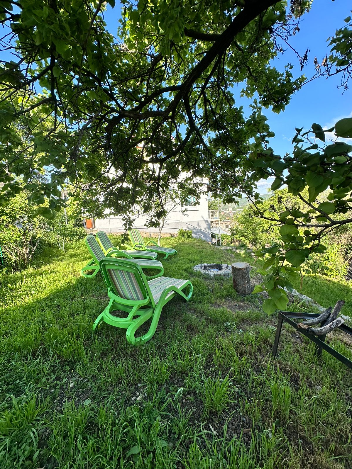 Семейный номер с видом на горы