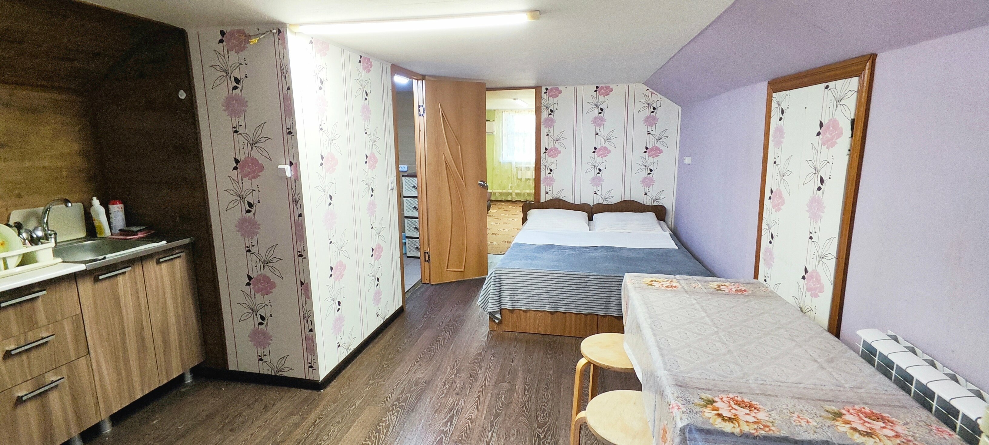 Семейный номер с террасой