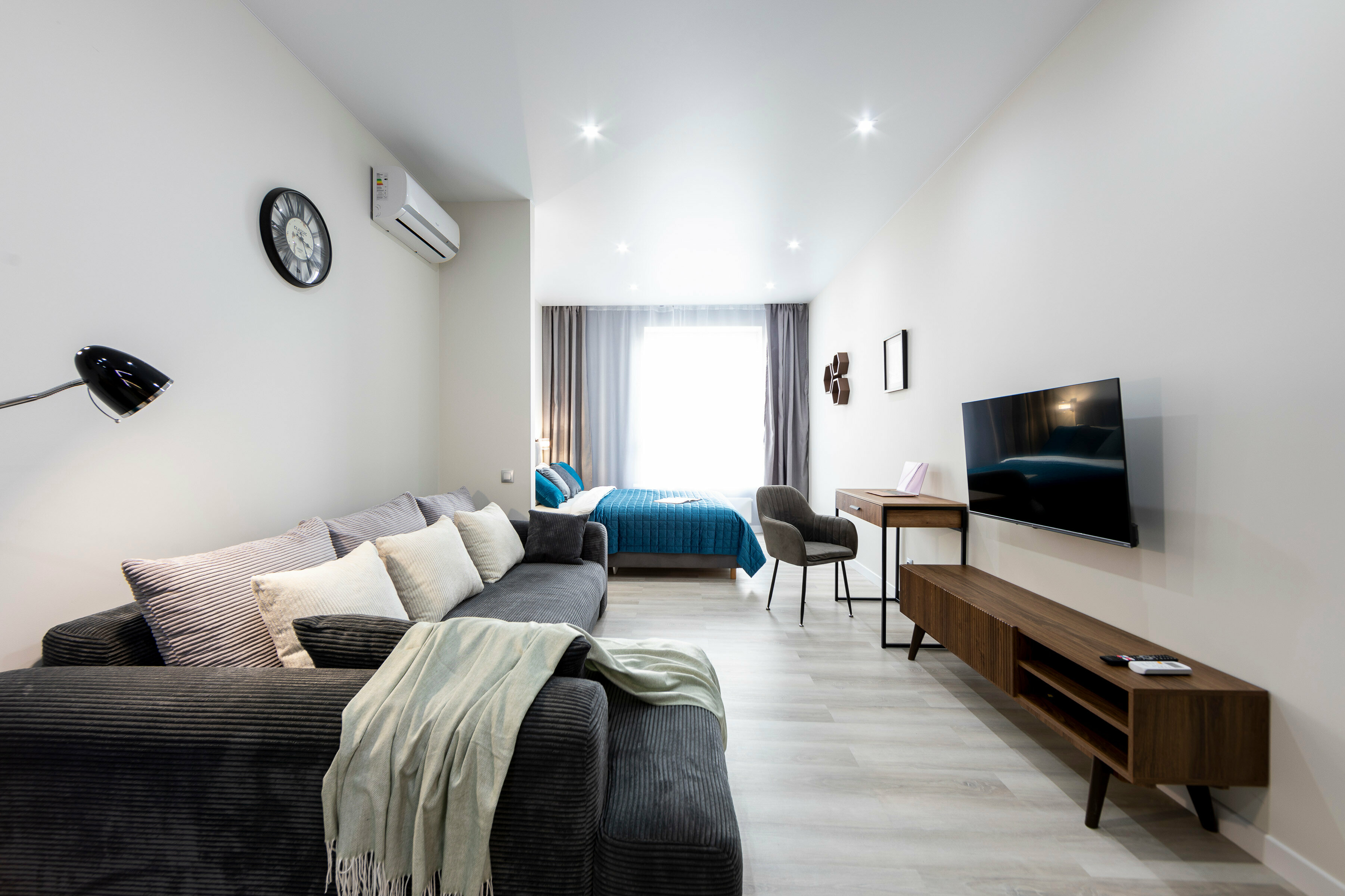 Номер-студия Делюкс с кроватью размера «king-size»