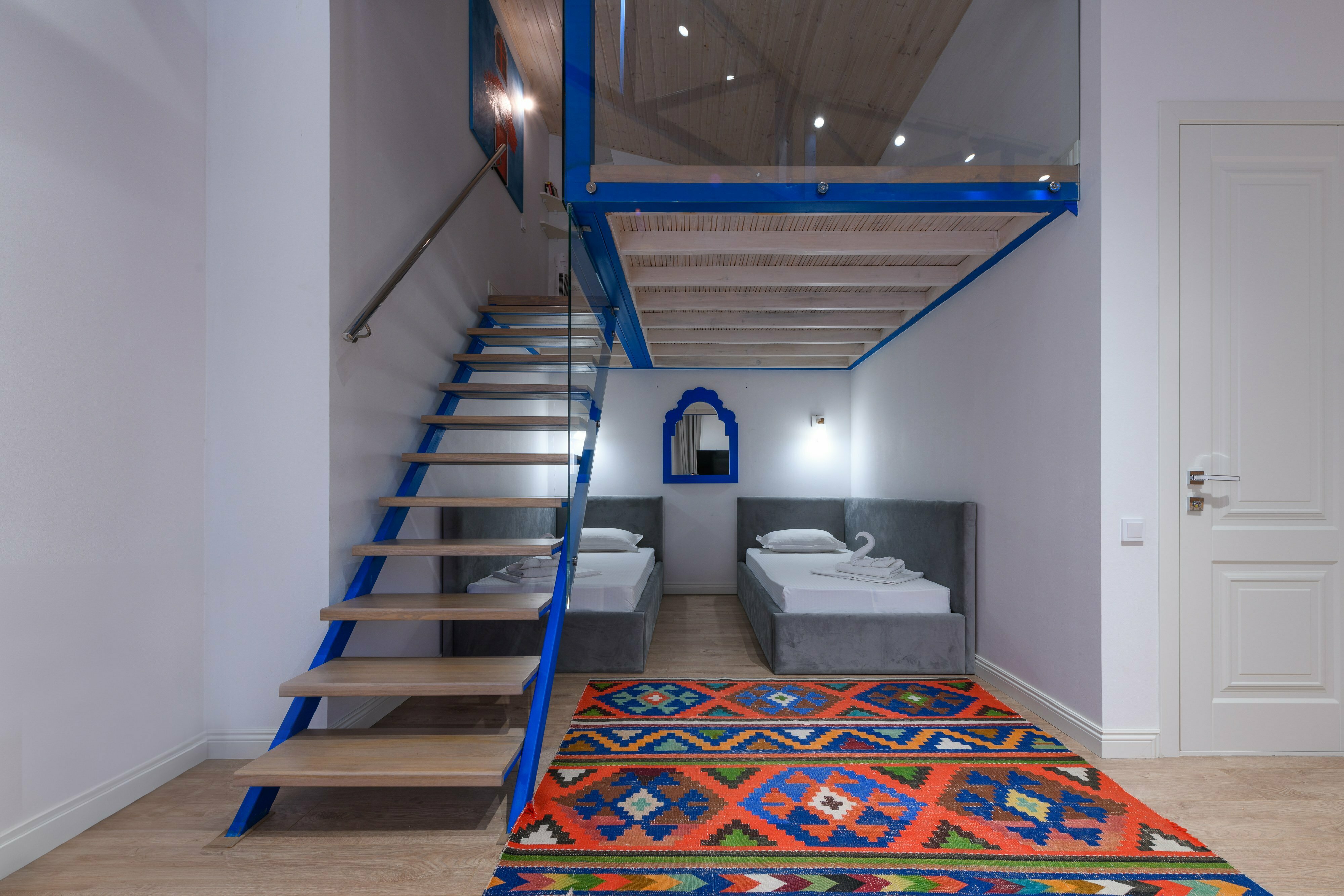 Двухуровневый четырехместный номер