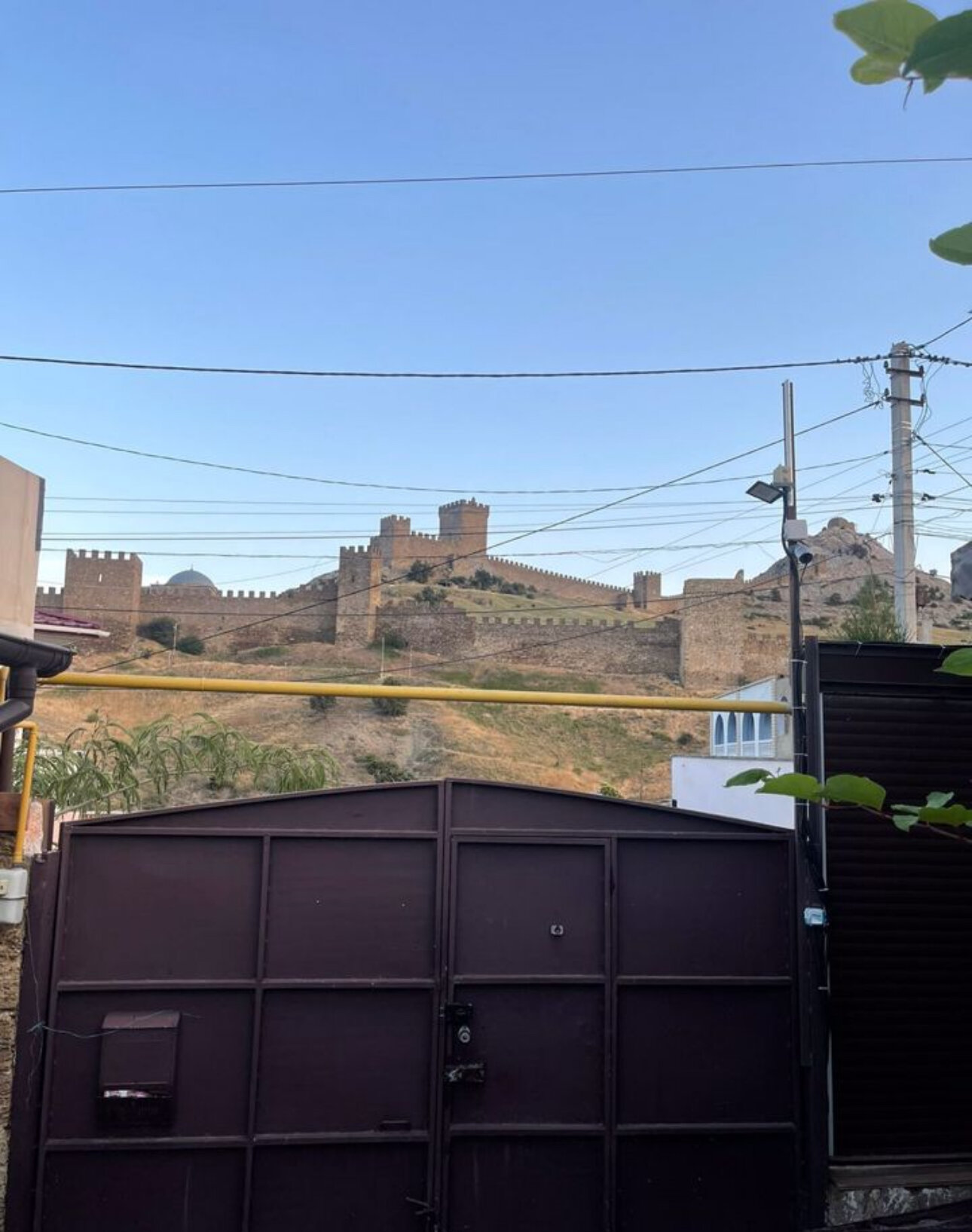 Трехместный номер с общим туалетом