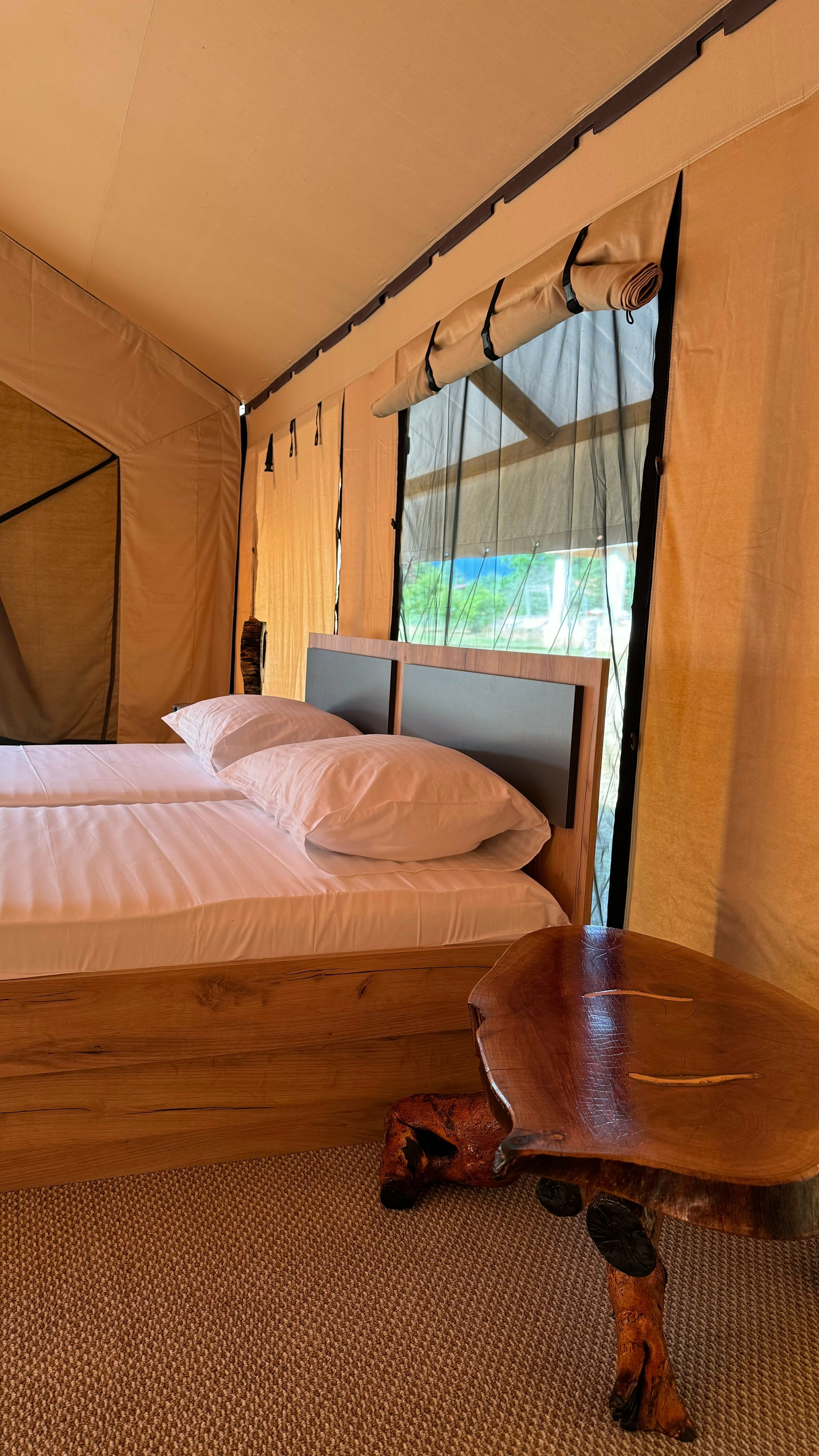 Четырехместный номер с видом на горы