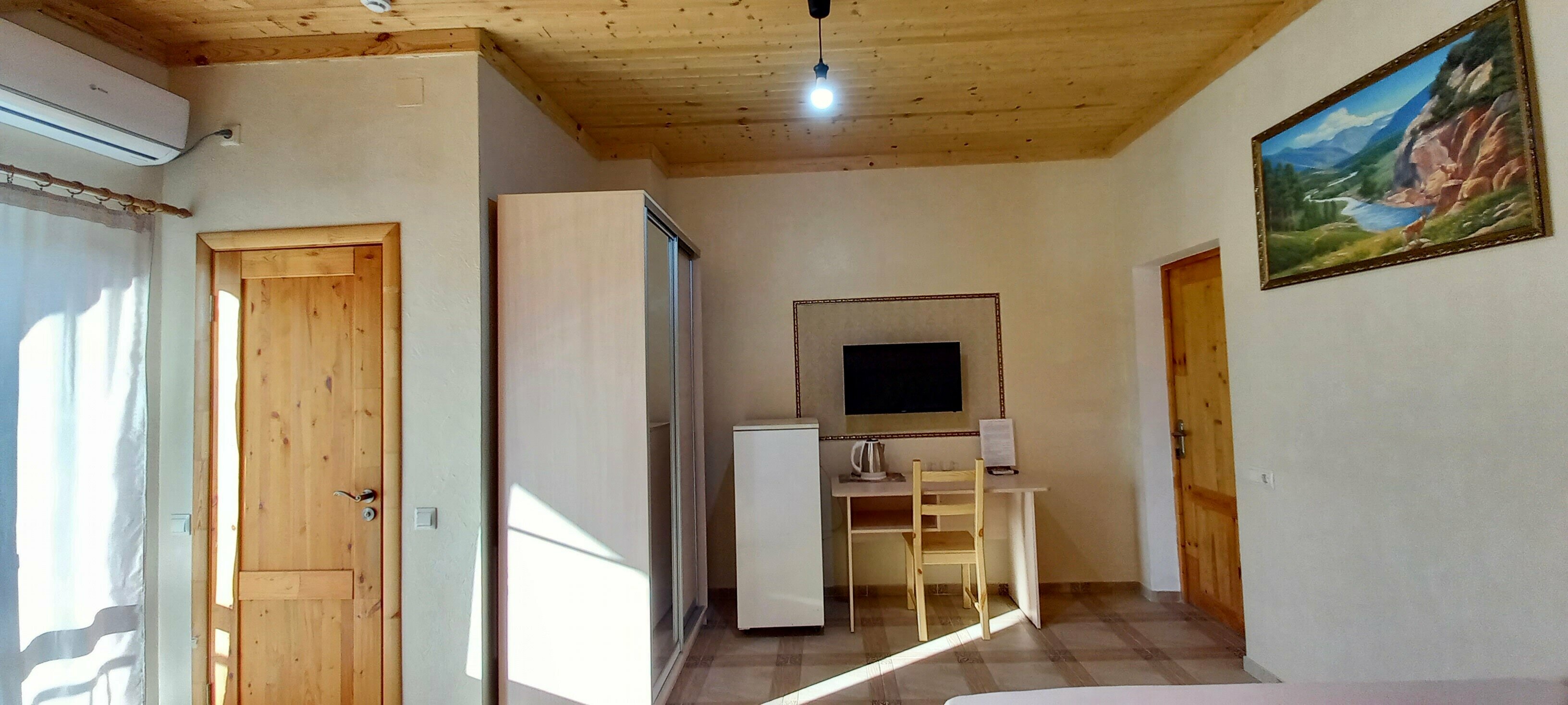 Четырехместный номер с балконом