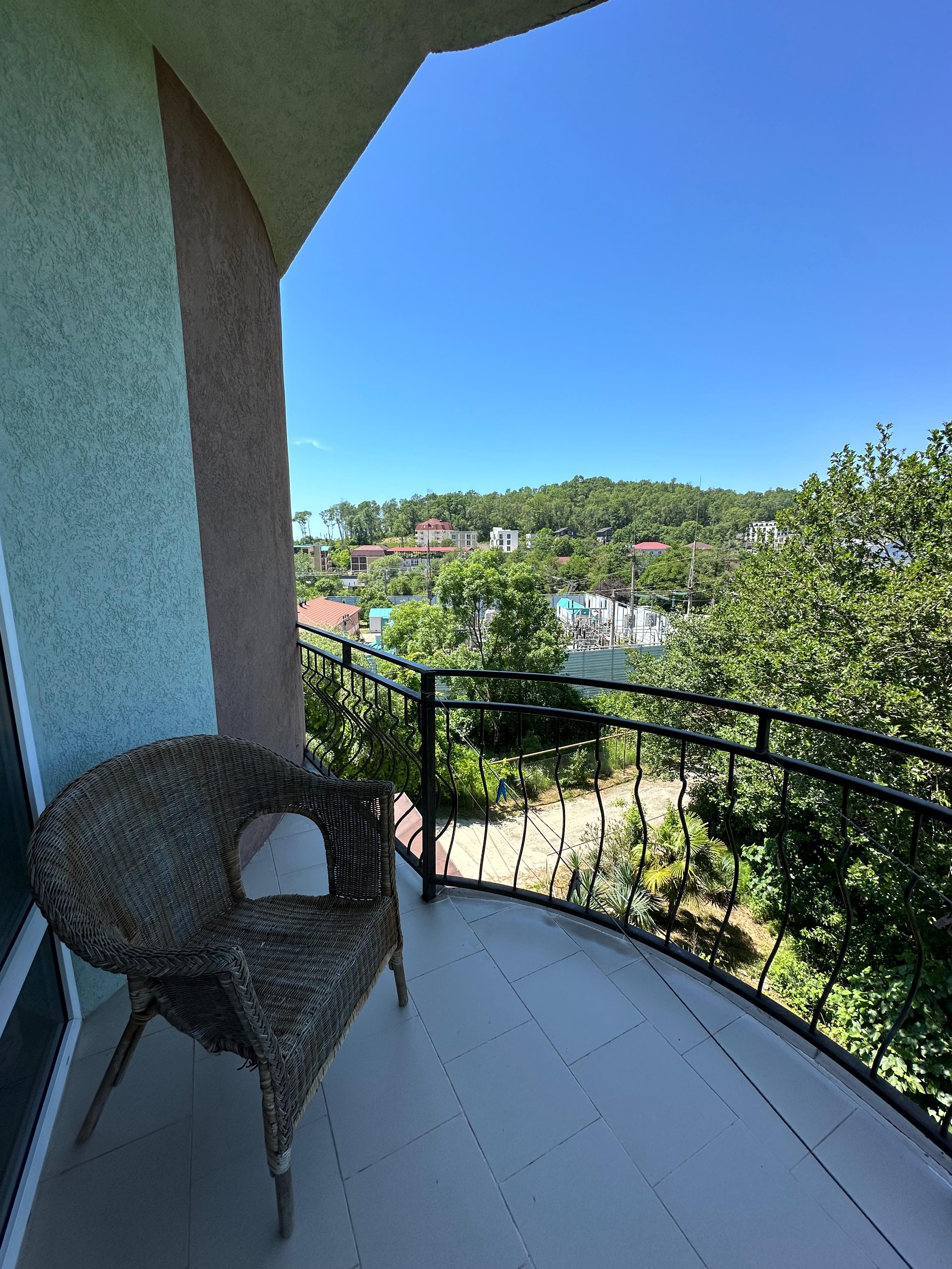 Улучшенный люкс с кроватью размера «king-size»