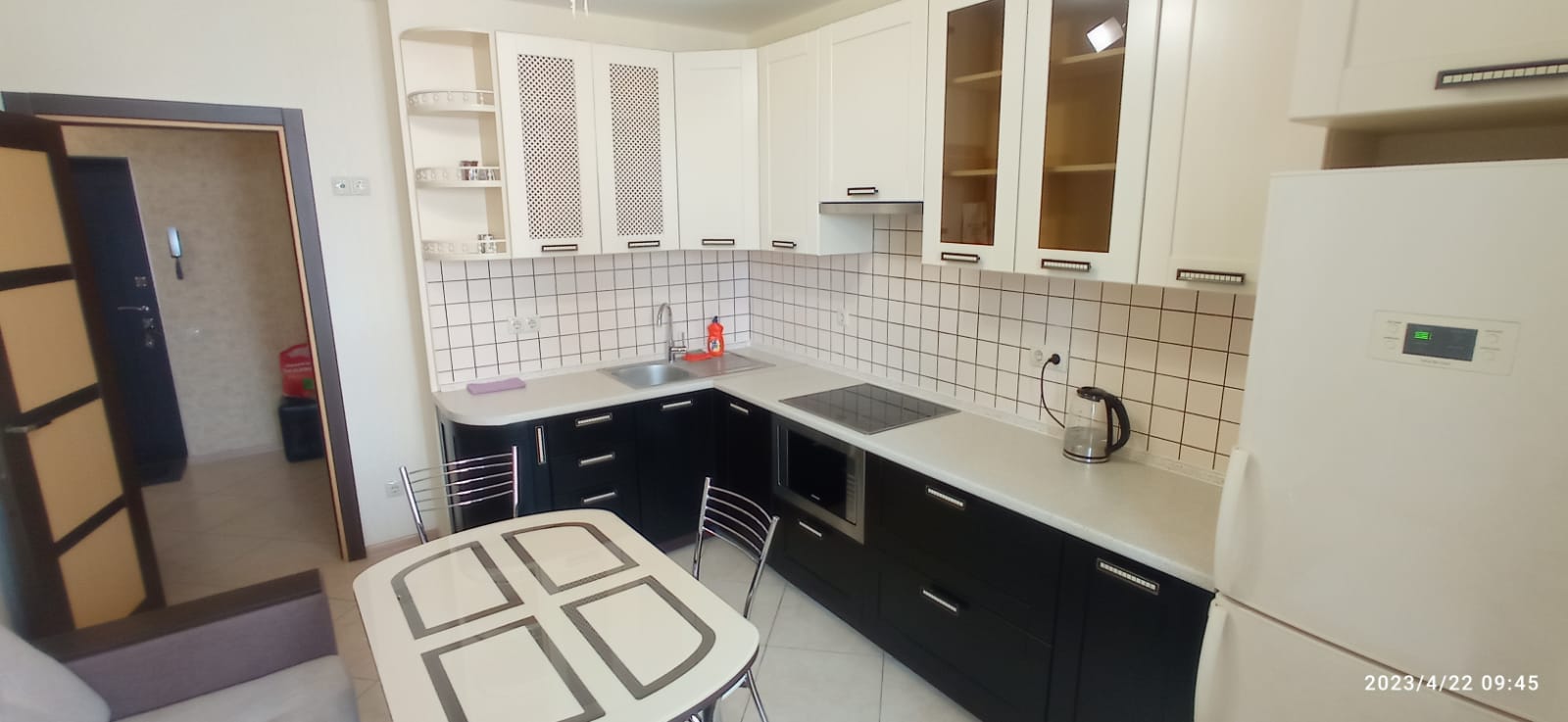 Четырехместный номер с видом на озеро