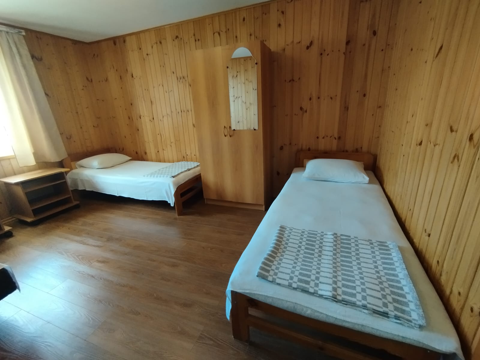 Четырехместный номер эконом-класса