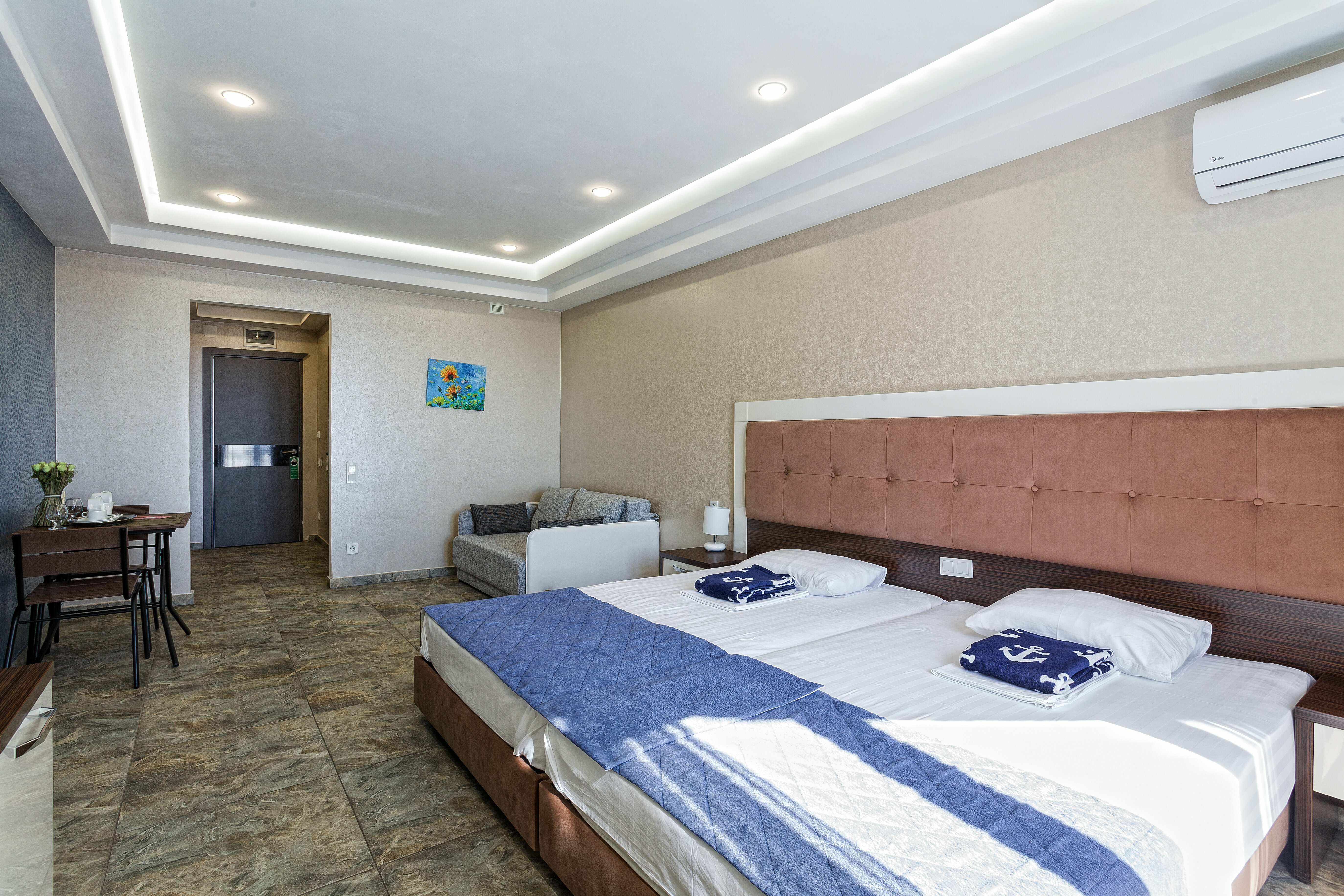 Номер-студия с видом на море