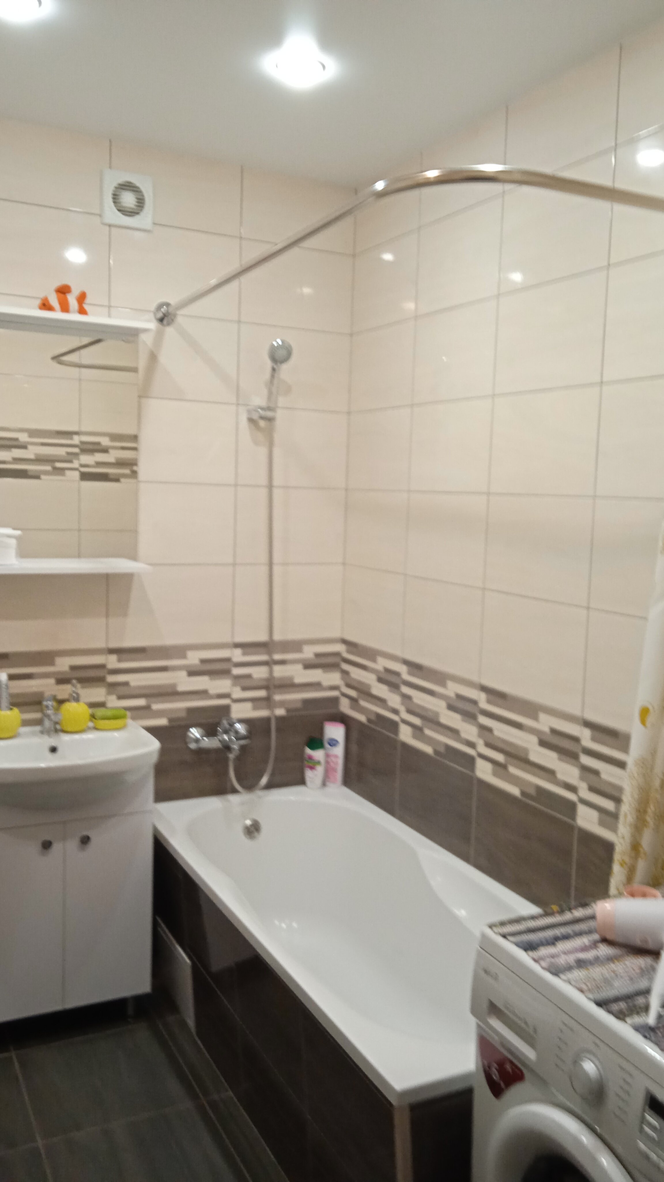 Cемейный номер с собственной ванной комнатой