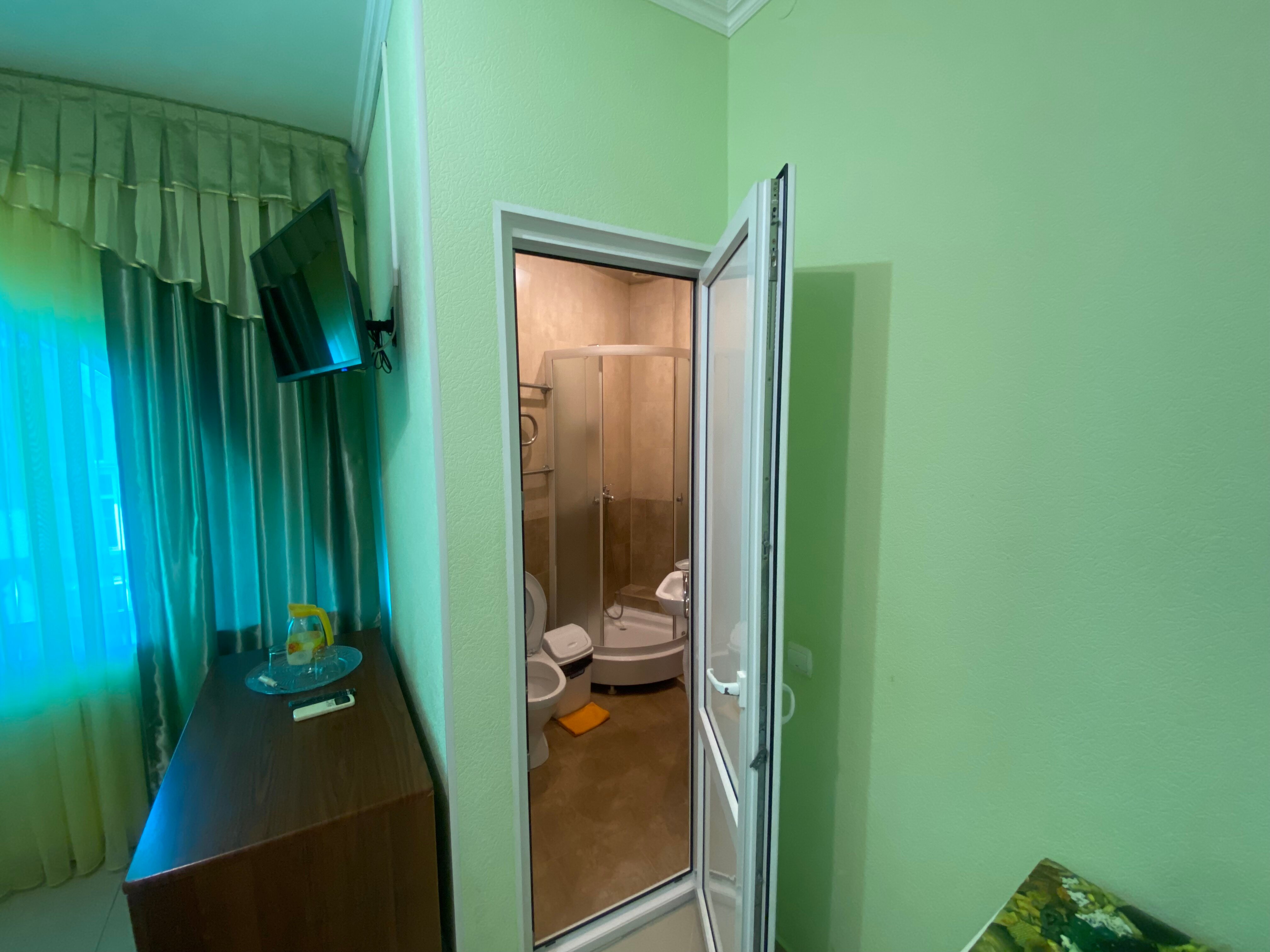 Улучшенный трехместный номер