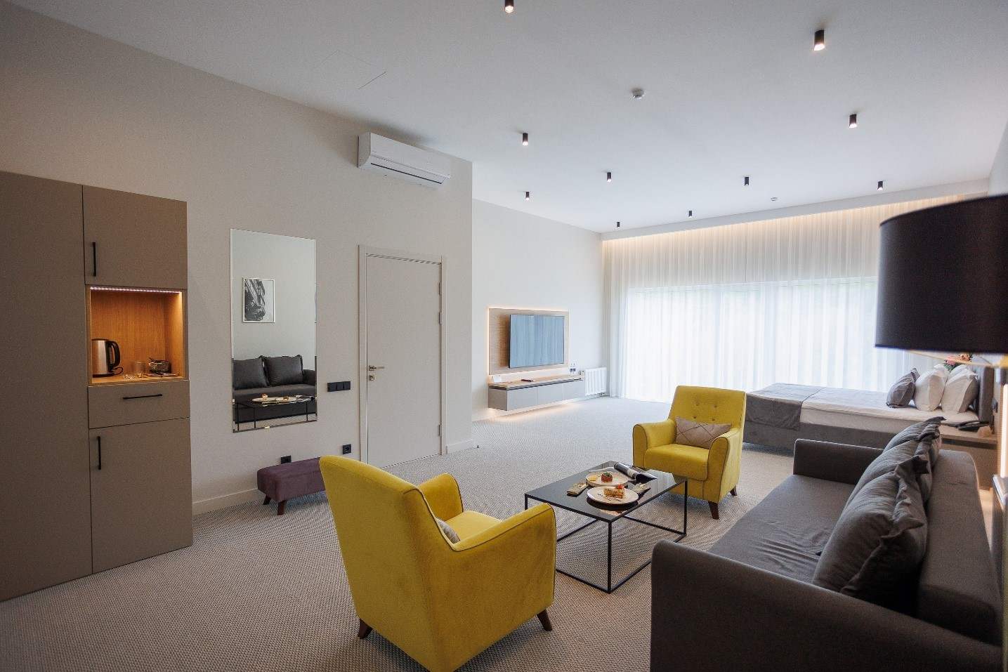 Люкс с видом на город