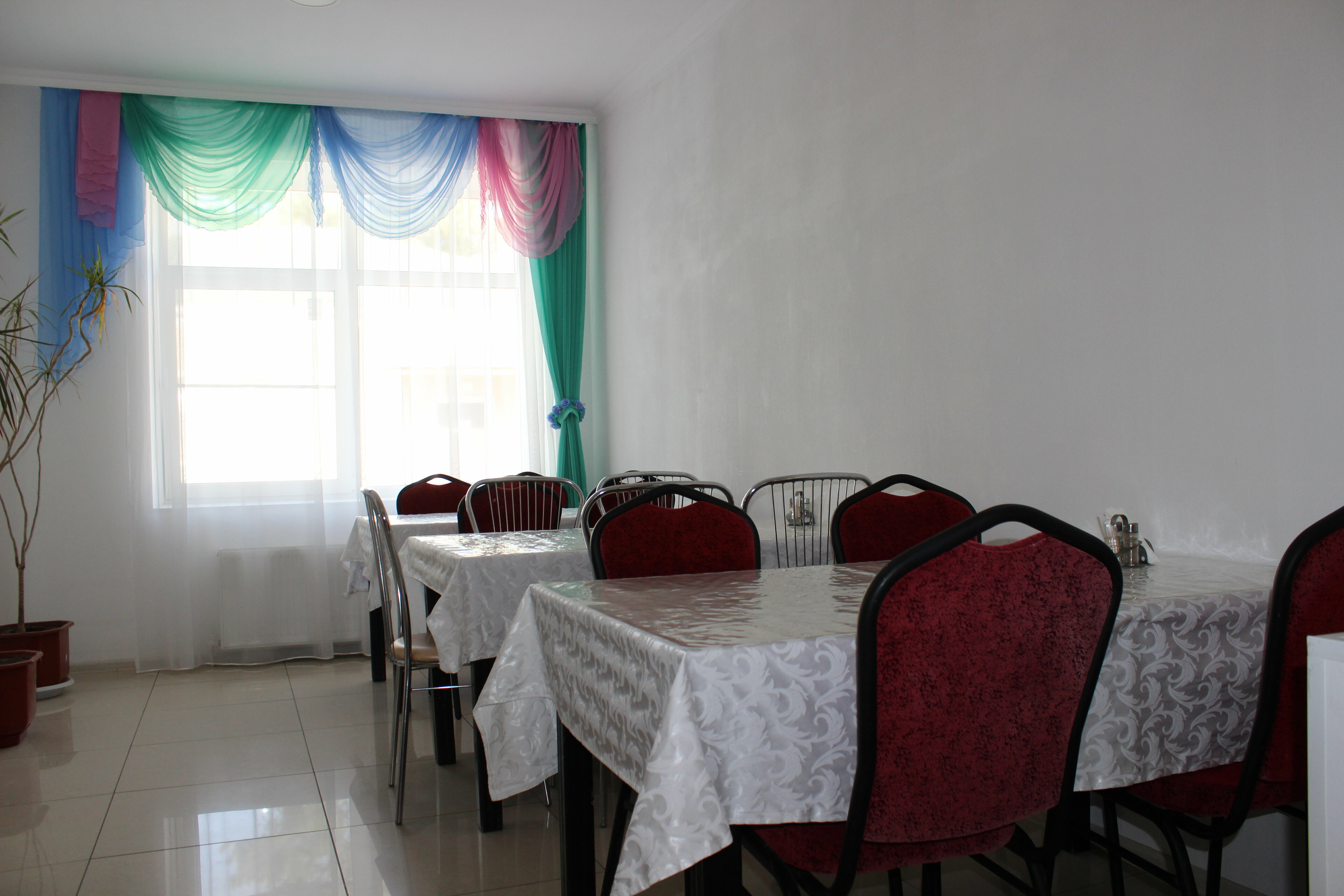 Общий 6-местный номер для мужчин и женщин