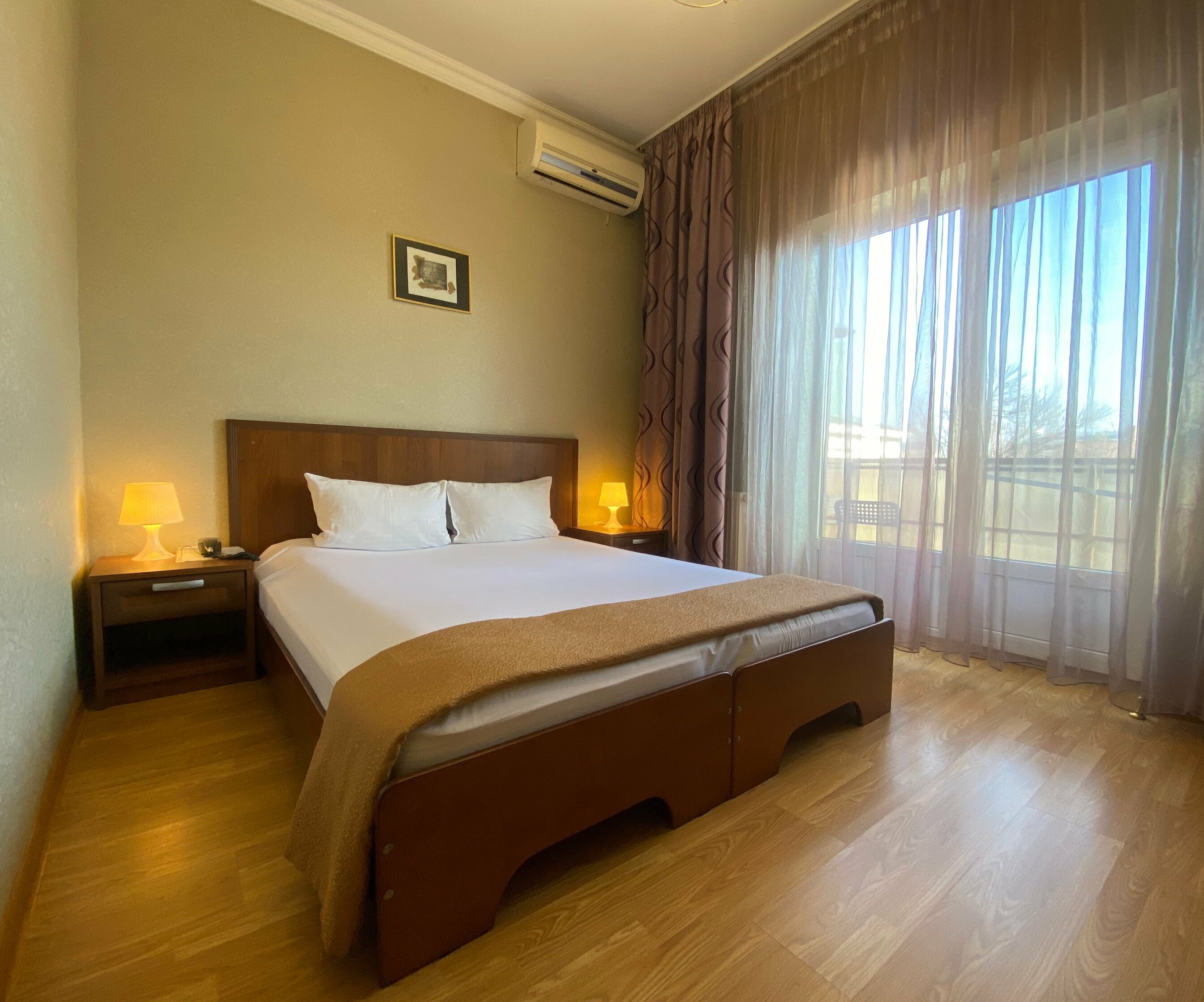 Двухместный номер Делюкс с 1 кроватью или 2 отдельными кроватями и балконом