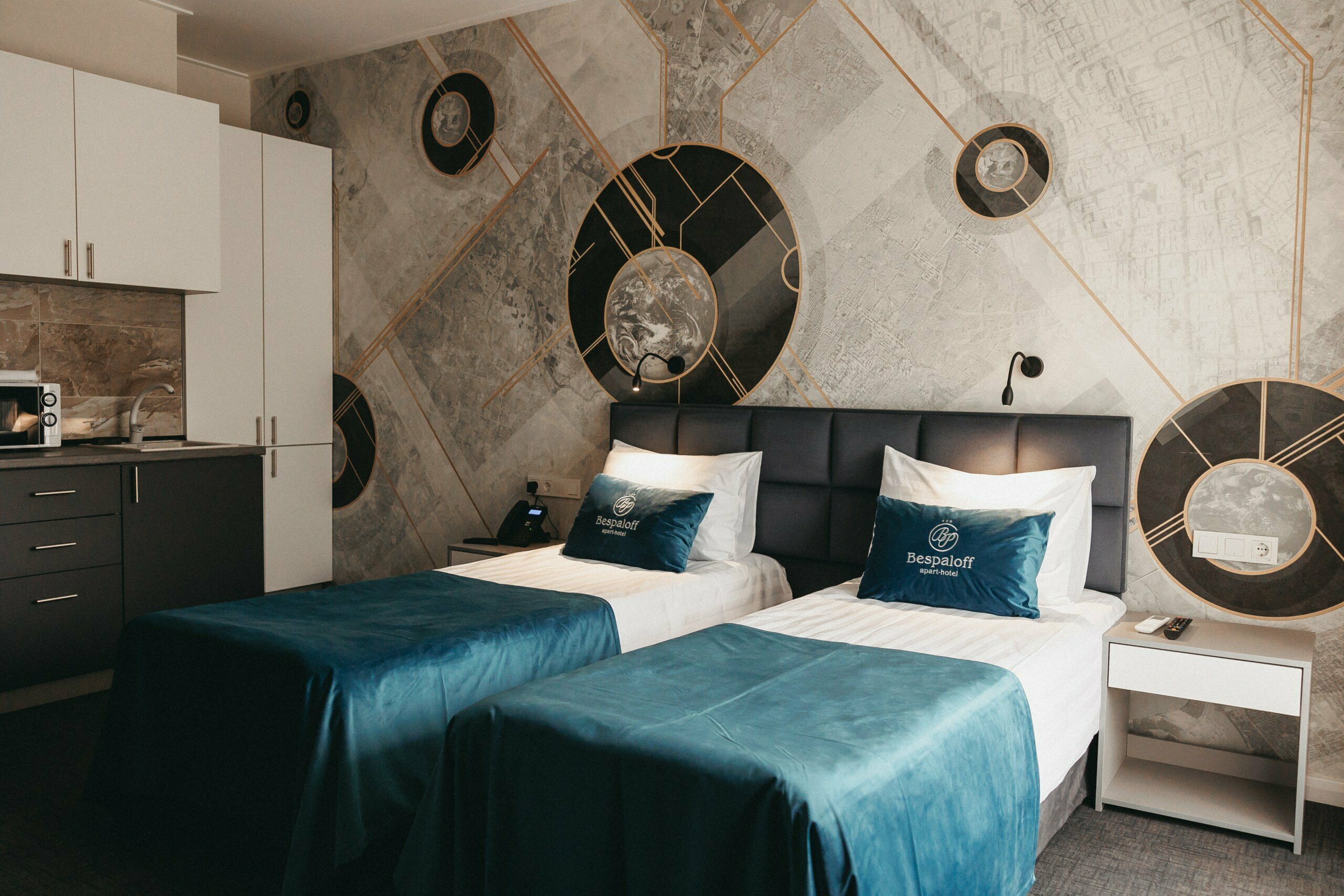 Двухместный номер с 2 отдельными кроватями и балконом