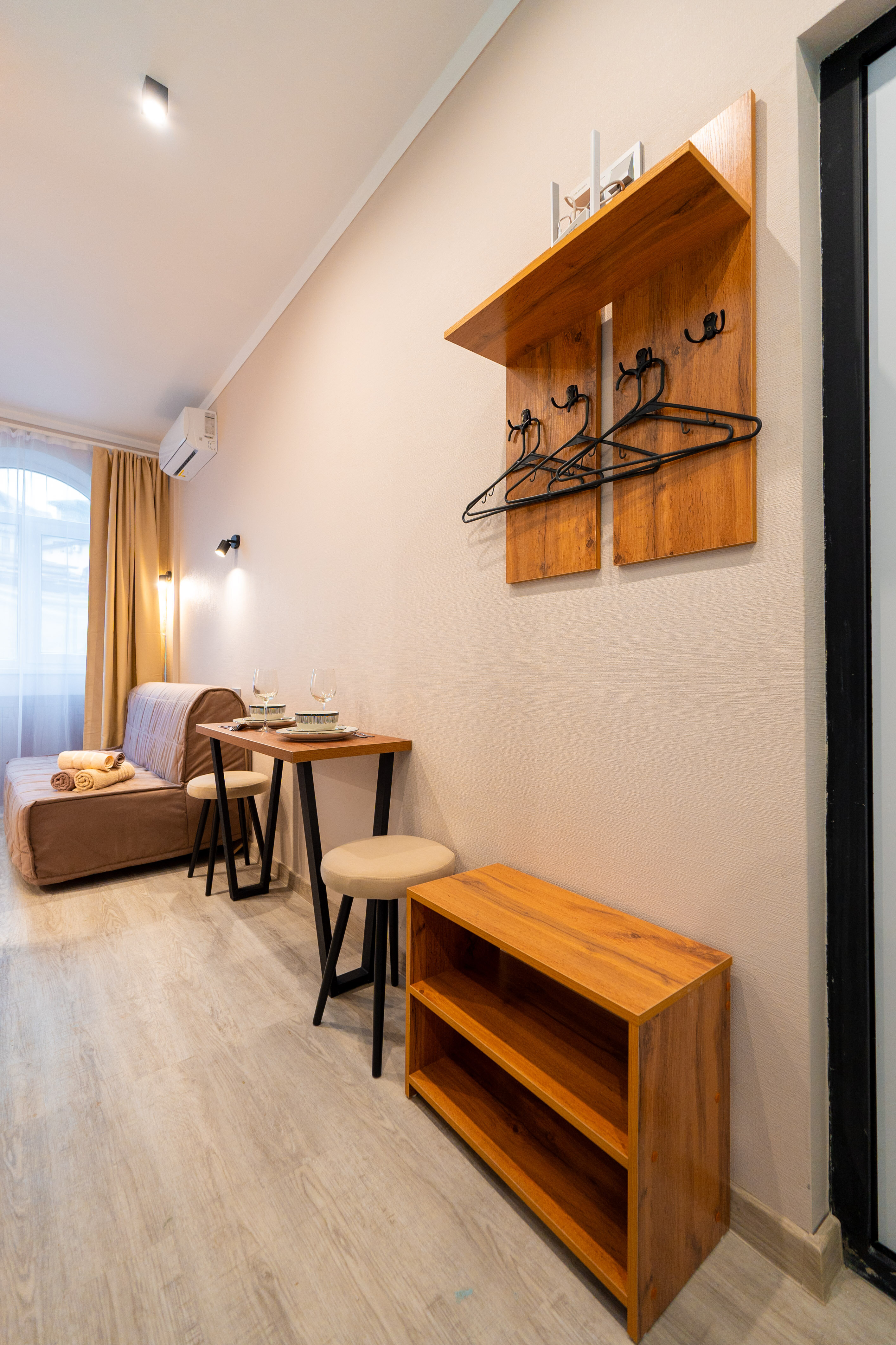 Трехместный номер с собственной ванной комнатой