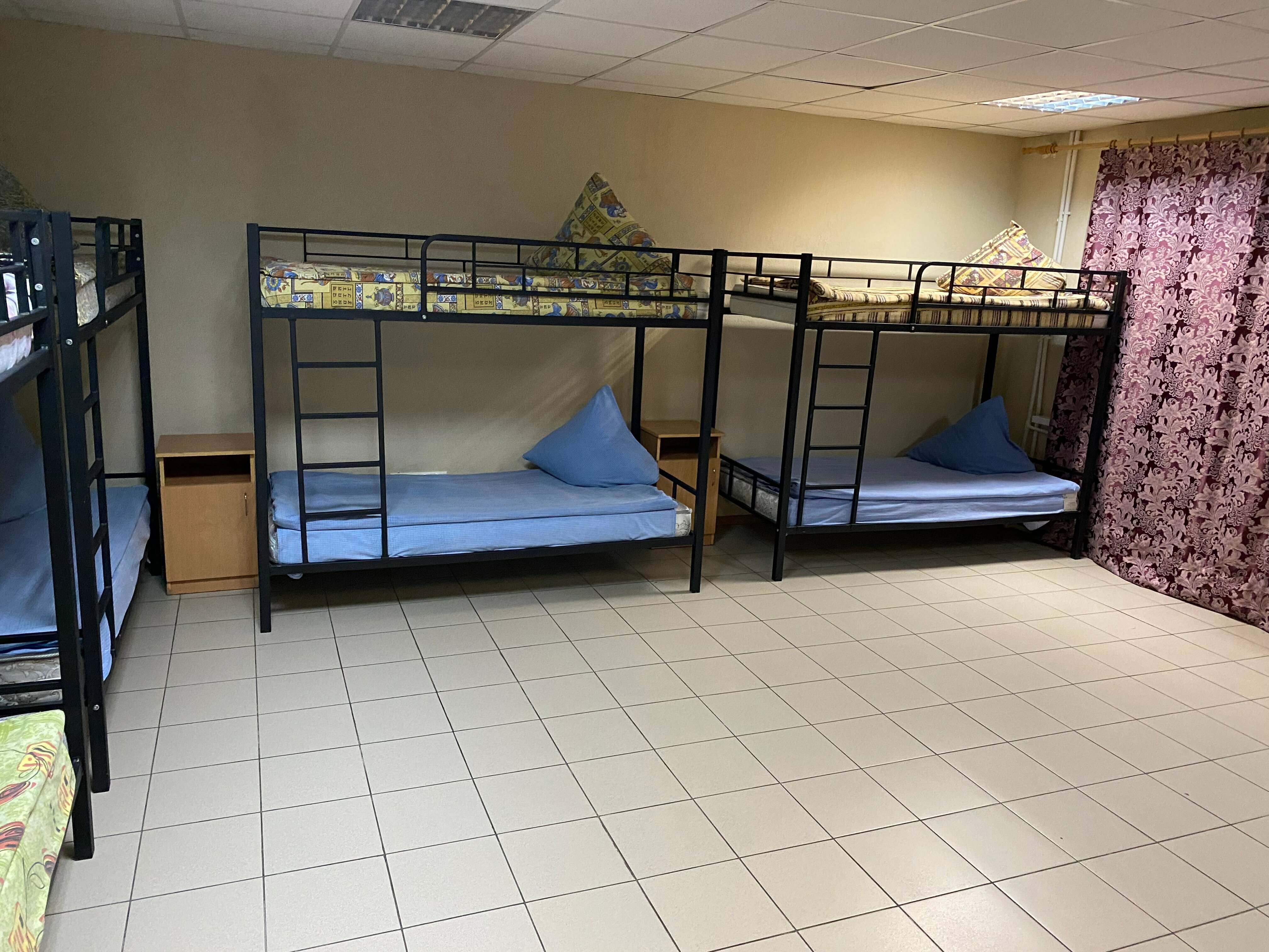 Общий 10-местный номер для мужчин