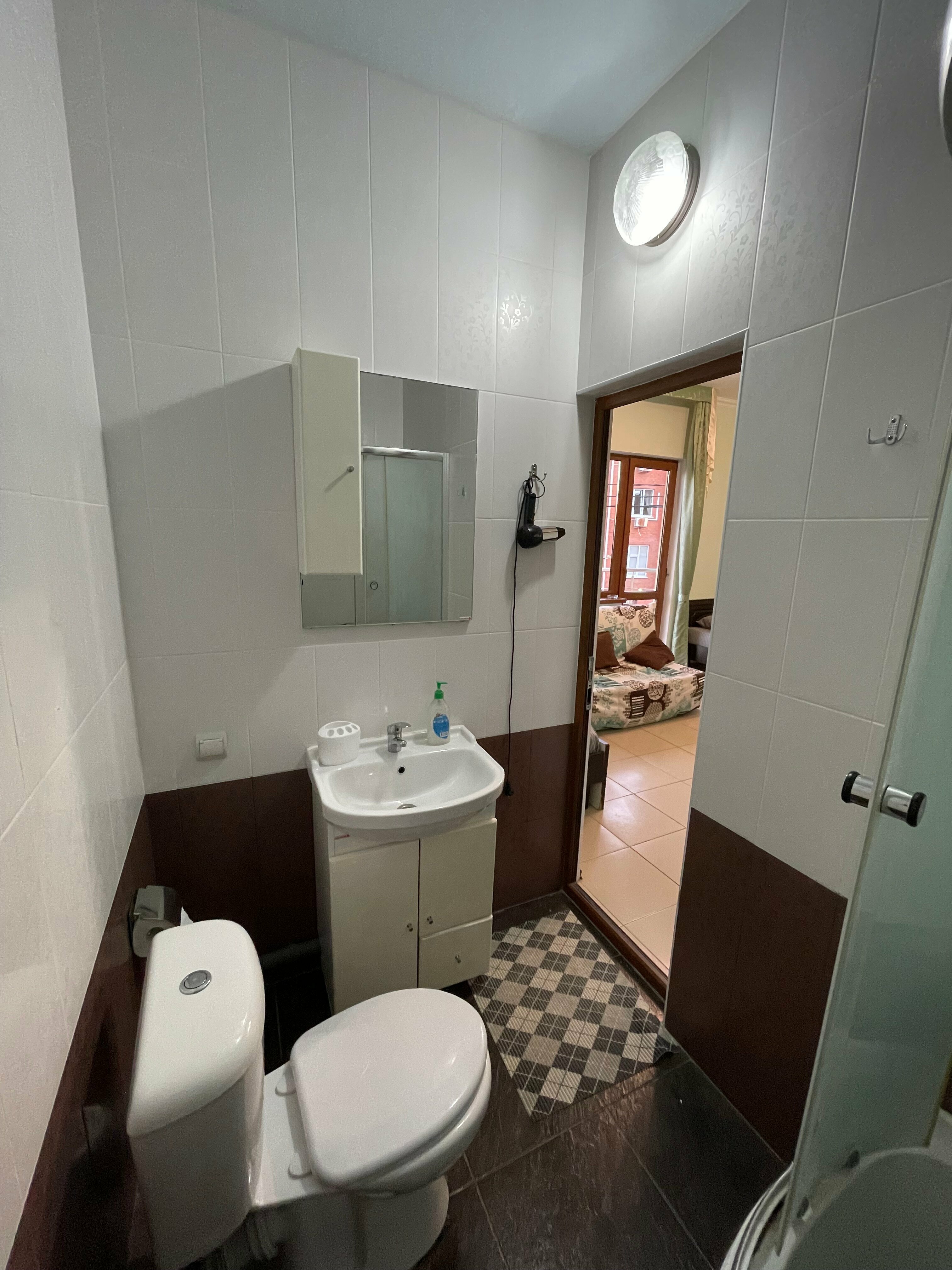 Трехместный номер с балконом