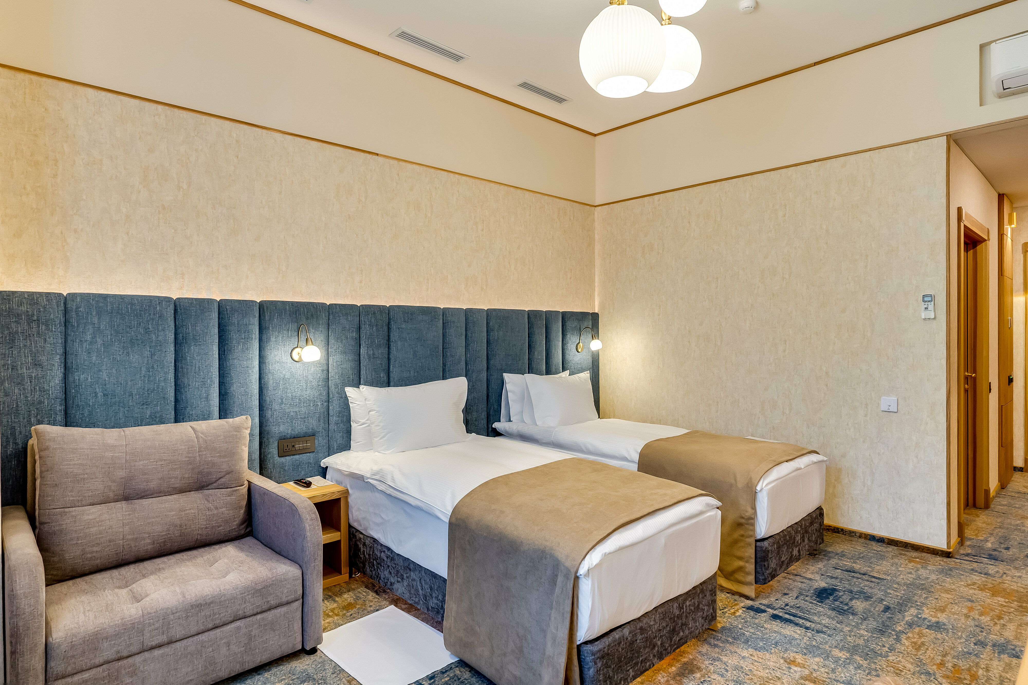 Двухместный с 1 кроватью или 2 отдельными кроватями и душем