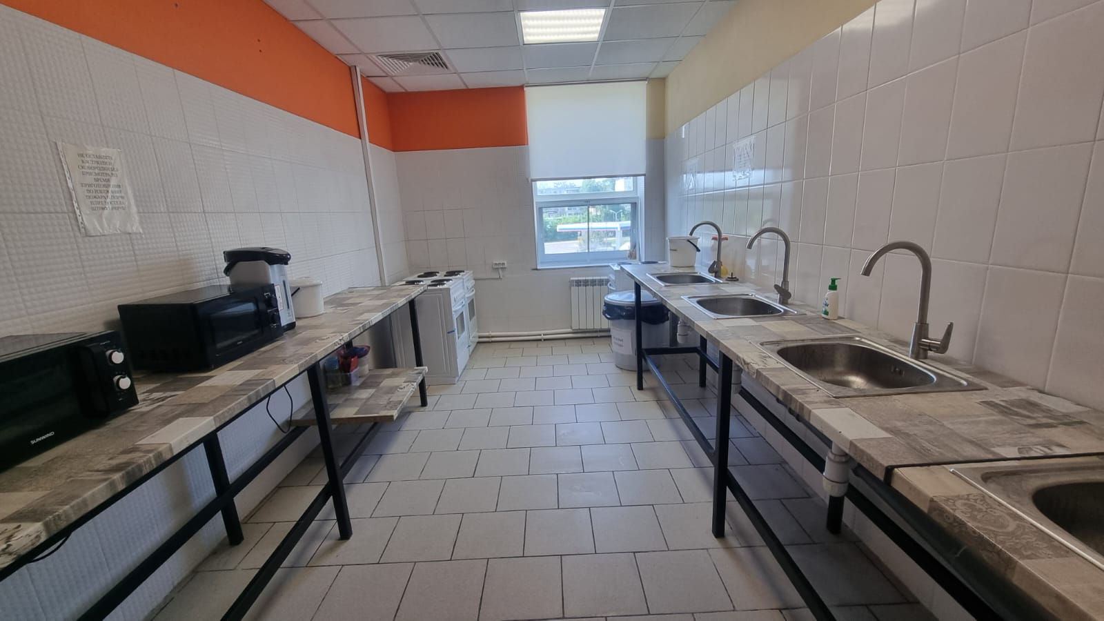 Двухместный номер с 1 кроватью или 2 отдельными кроватями и общей ванной комнатой